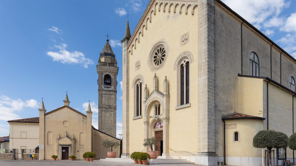Abbazia minore di San Zeno a Cellore di Illasi - vista laterale