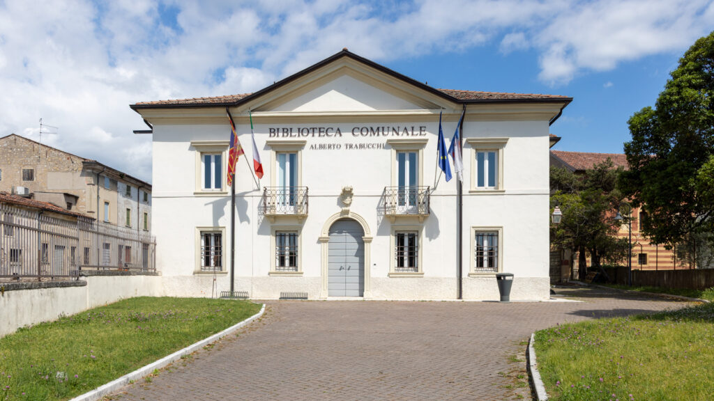 Biblioteca Comunale Alberto Trabucchi