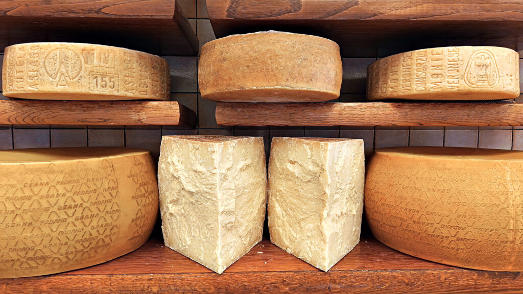 CONTERNO supermercato grana padano e formaggi