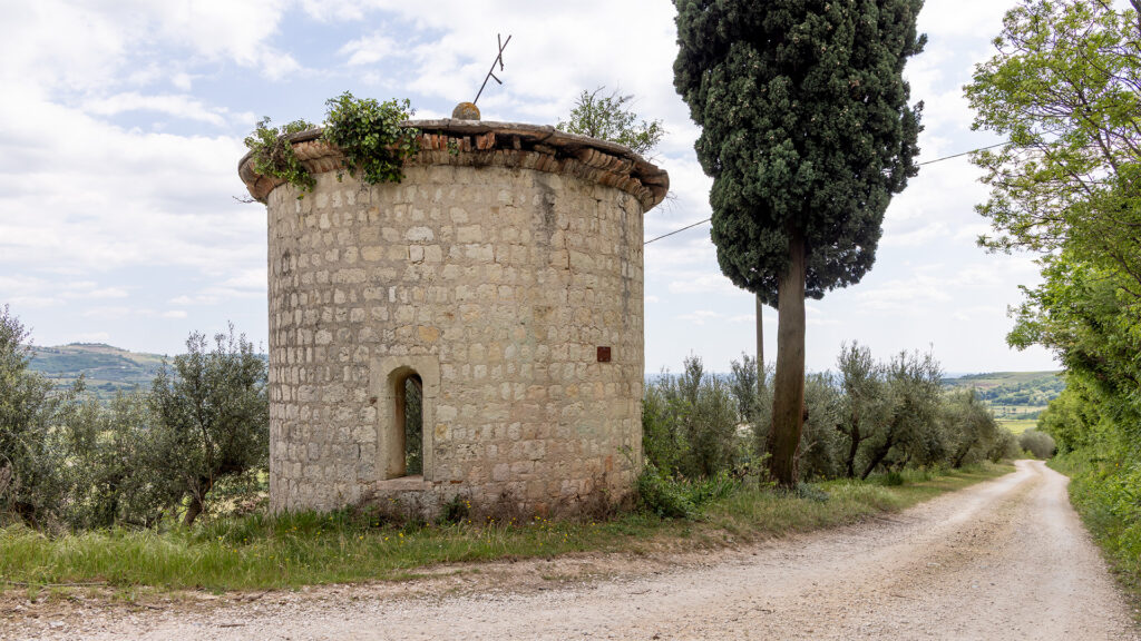 La Rotonda detta “la Malintesa“ edificio circolare luogo di meditazione e scrittura