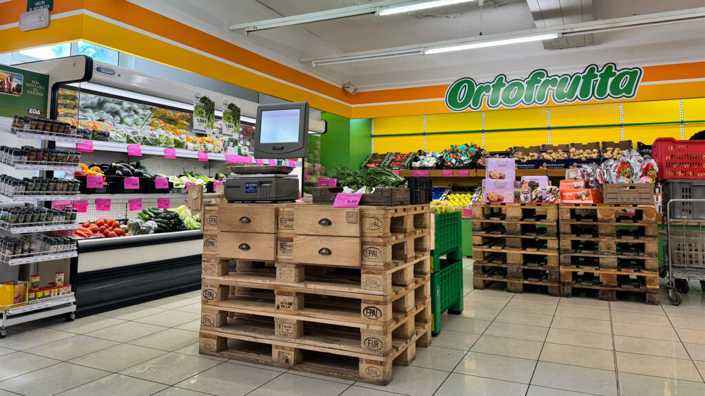 SUPERMERCATO SOMETTI reparto ortofrutta