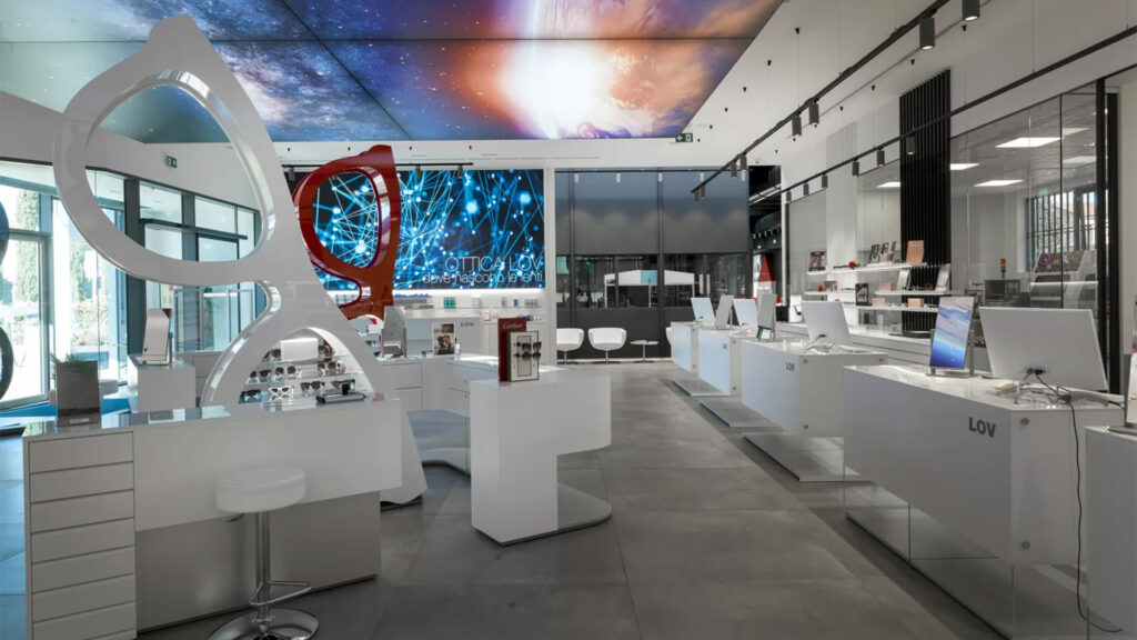 OTTICA LOV interno del negozio