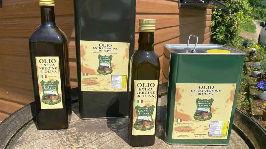 Salgaro Azienda Agricola bottiglie e latte di olio extra vergine di oliva